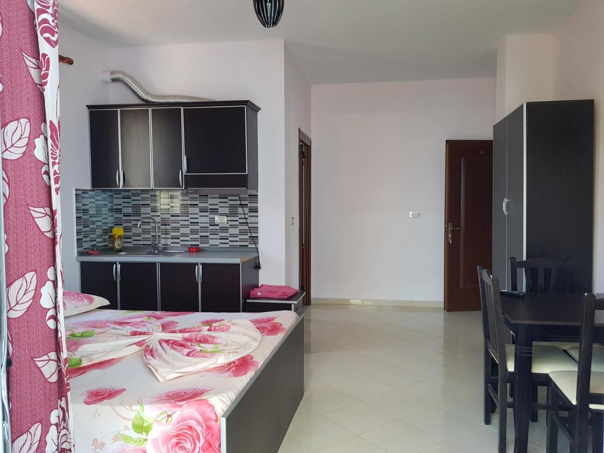 Esmeralda Hotel & Restaurant Ksamil Ngoại thất bức ảnh
