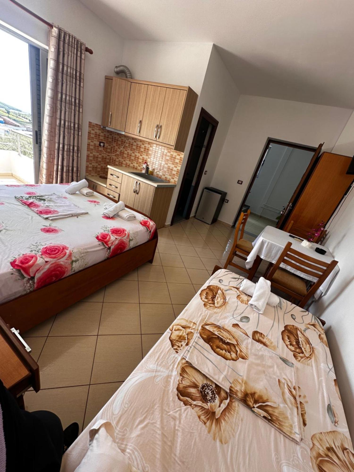 Esmeralda Hotel & Restaurant Ksamil Ngoại thất bức ảnh