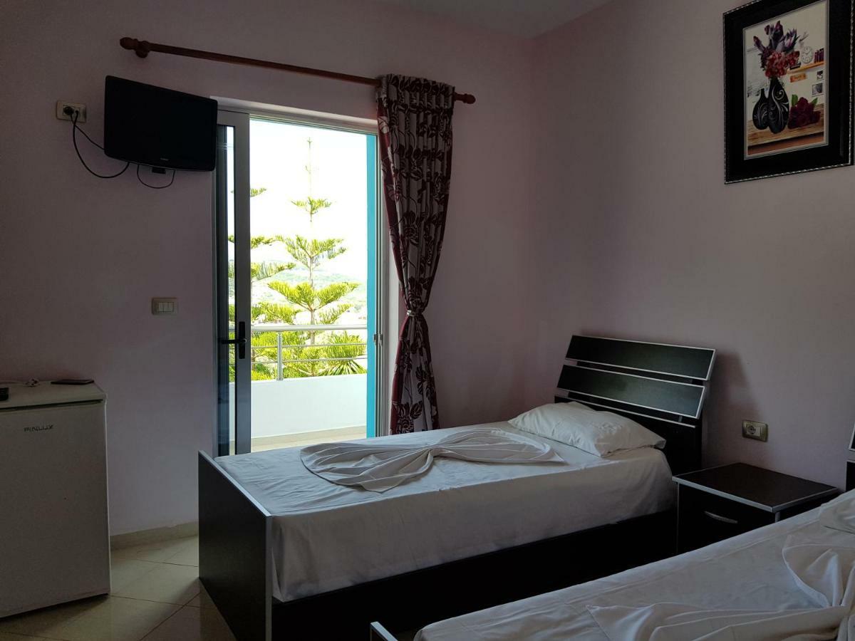 Esmeralda Hotel & Restaurant Ksamil Ngoại thất bức ảnh